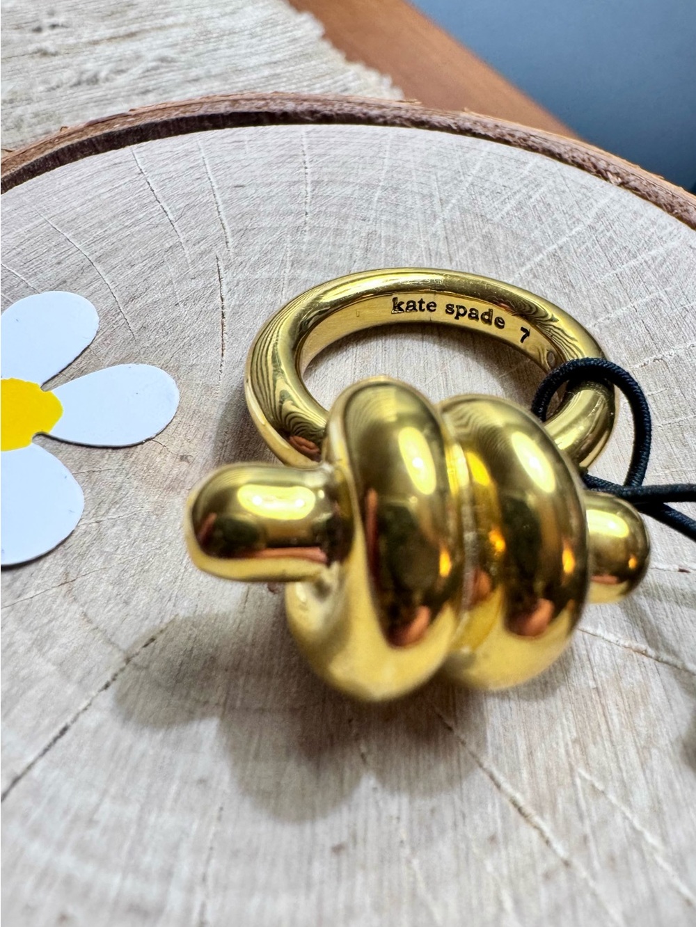 Kate Spade New York Ropes & Knots Ring Gold Tone Size 7 NWT - Picture 5 of 14